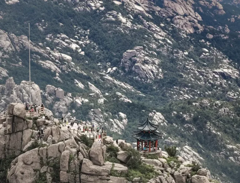 How to get to Laoshan