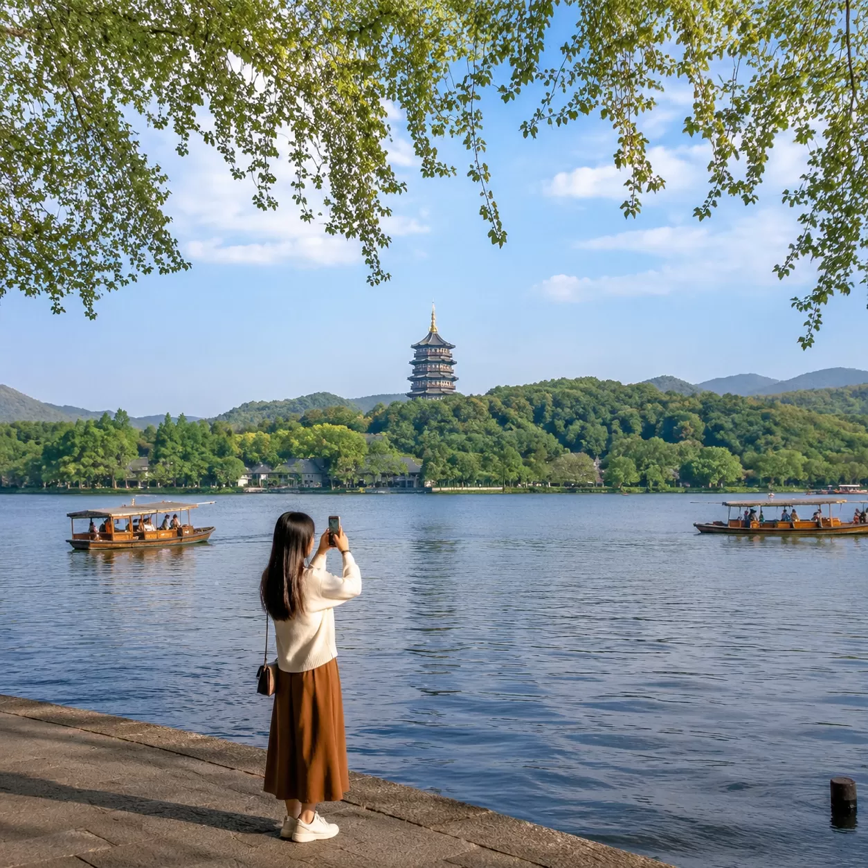 West Lake Hangzhou sightseeing and activities